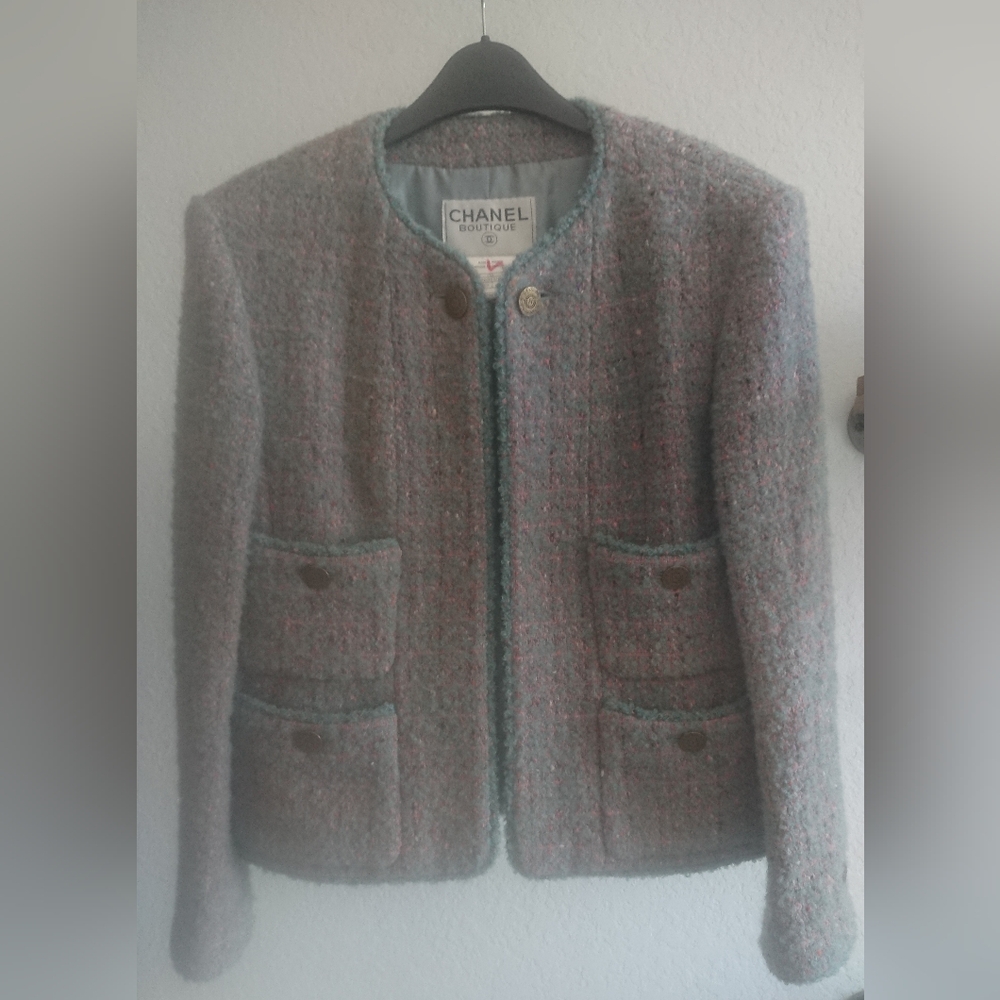 Chanel Women's Gray Tweed Jacket